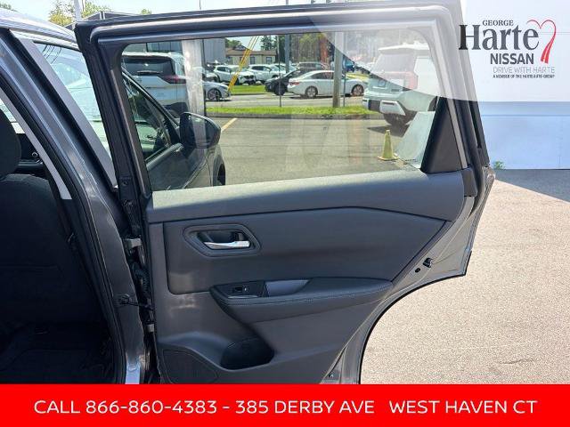 Certified 2026 Nissan Rogue SV AWD/4WD image 28
