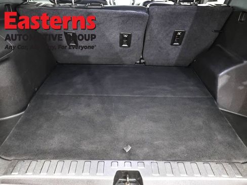 Used 2018 Chevrolet Equinox LT image 9