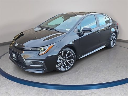 Used 2020 Toyota Corolla XSE image 1