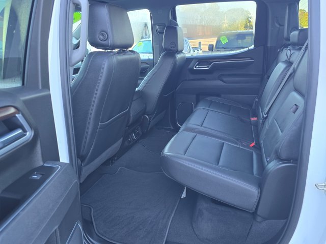 Used 2025 GMC Sierra 1500 SLT AWD/4WD image 10