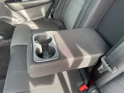 Used 2022 Nissan Rogue SV image 25