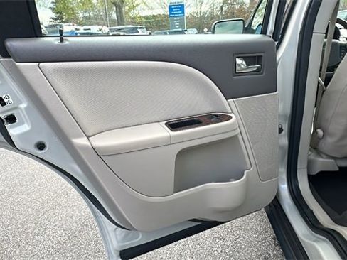 Used 2008 Ford Taurus Limited image 20