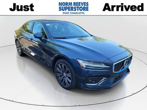 Used 2022 Volvo S60 B5 Inscription w/ Advanced Package image 1