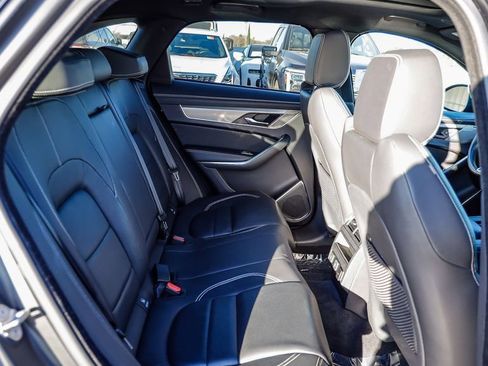 Used 2024 Jaguar F-PACE R-Dynamic S image 20