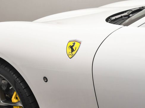 Certified 2024 Ferrari Roma image 38
