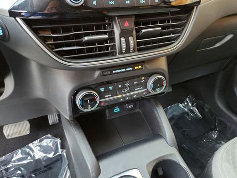 Used 2022 Ford Escape SE w/ Convenience Package image 15