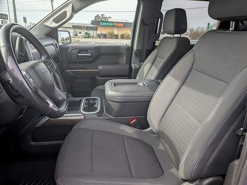 Used 2021 Chevrolet Silverado 1500 LT Trail Boss w/ Convenience Package II image 11