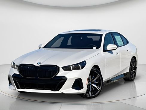 New 2026 BMW 530i w/ M Sport Package image 1