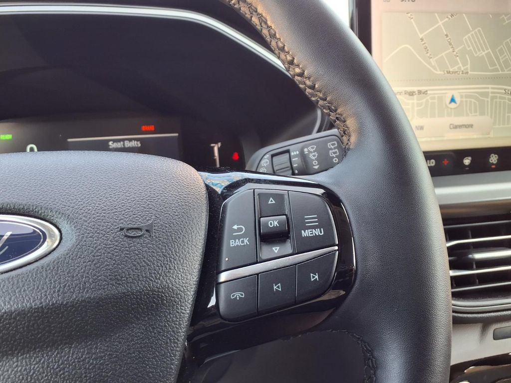 Used 2024 Ford Escape SE FWD image 10