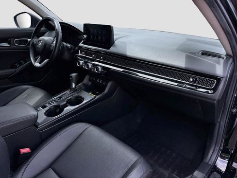 Certified 2024 Honda Civic Touring image 34