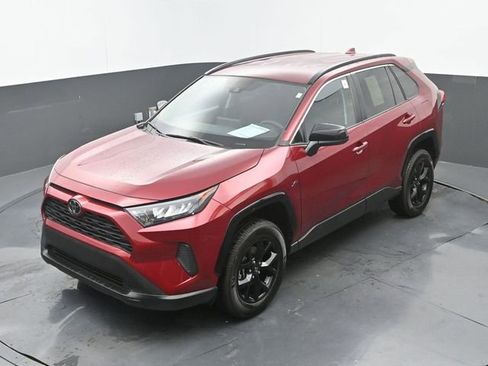 Used 2021 Toyota RAV4 LE FWD image 31