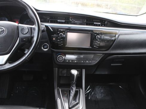Used 2015 Toyota Corolla S Premium image 14