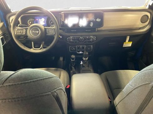 New 2025 Jeep Gladiator Sport image 11