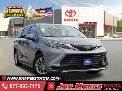 Used 2026 Toyota Sienna LE