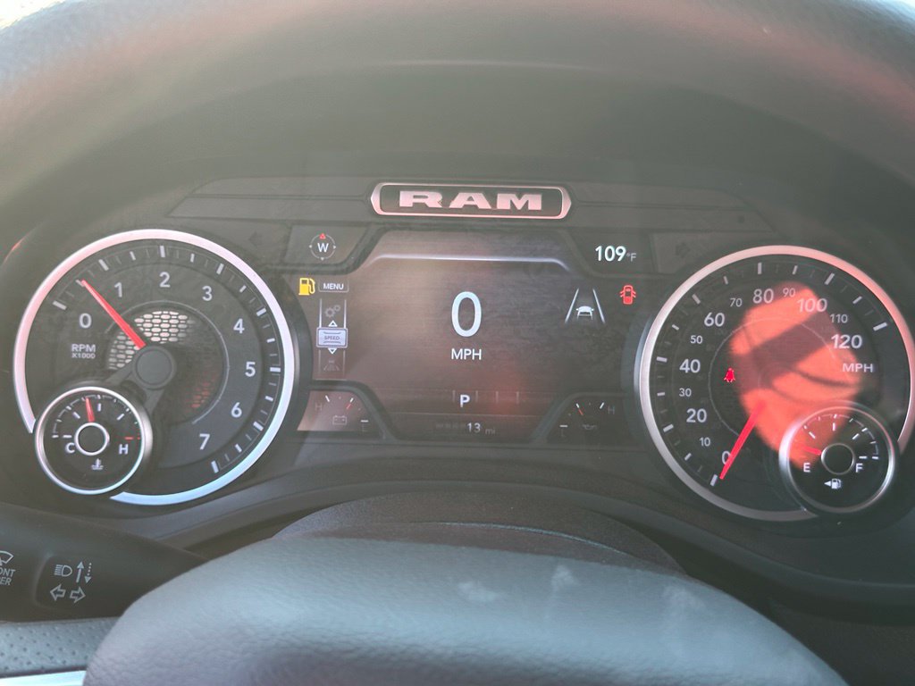 New 2026 RAM 1500 Express AWD/4WD image 27