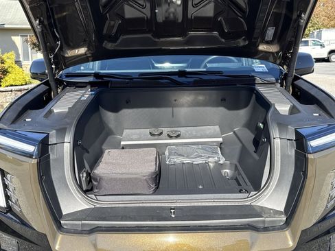 New 2026 GMC Sierra EV Elevation image 24