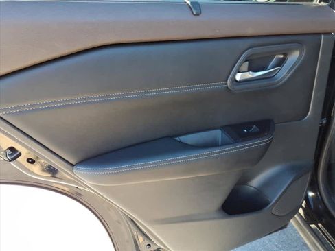 Certified 2023 Nissan Rogue SV w/ SV Premium Package image 12