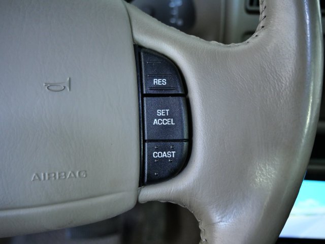 Used 2000 Ford Excursion Limited AWD/4WD image 24