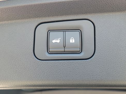 New 2025 Nissan Armada PRO-4X image 12