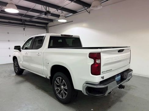 Certified 2022 Chevrolet Silverado 1500 LT w/ Z71 Off-Road Package image 5