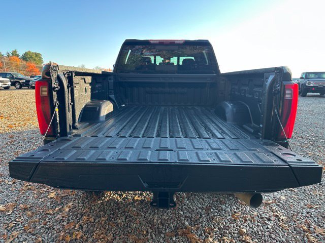 Used 2024 GMC Sierra 2500 Denali Ultimate AWD/4WD image 13
