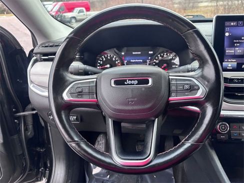 Certified 2022 Jeep Compass Limited image 16