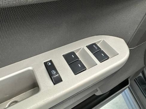 Used 2012 Ford Escape XLT FWD image 20