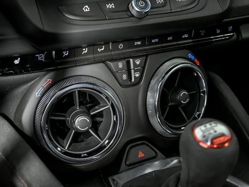 Used 2018 Chevrolet Camaro ZL1 image 33