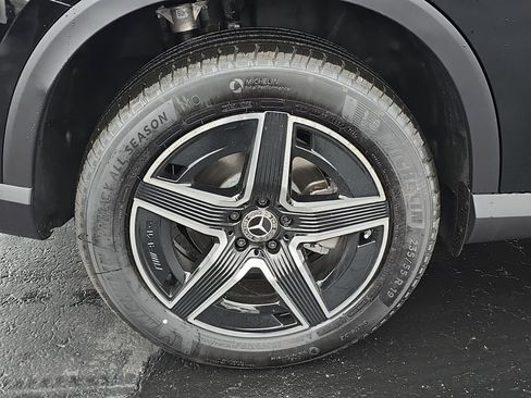 New 2026 Mercedes-Benz GLC 300 4MATIC image 7