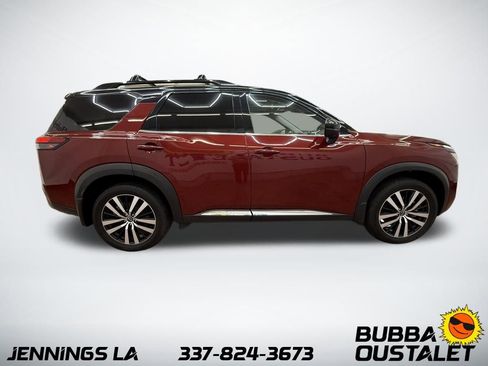 Used 2023 Nissan Pathfinder Platinum AWD/4WD image 6