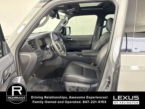 Used 2024 Lexus GX 550 AWD/4WD image 5