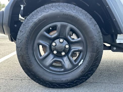Certified 2025 Jeep Wrangler Sport image 15