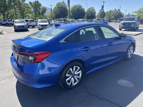 Used 2023 Honda Civic LX image 5