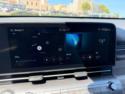 Used 2024 Hyundai Kona SEL image 24