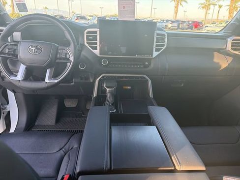 Certified 2024 Toyota Sequoia Platinum AWD/4WD image 14