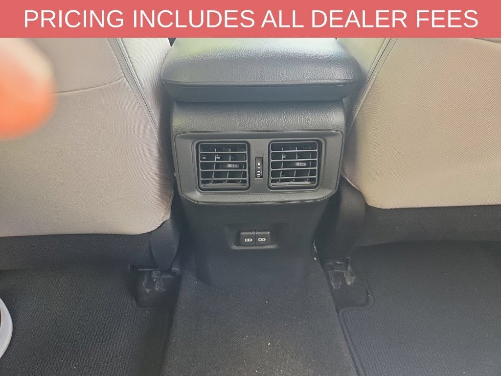 Used 2022 Toyota RAV4 XLE w/ Convenience Package AWD/4WD image 12