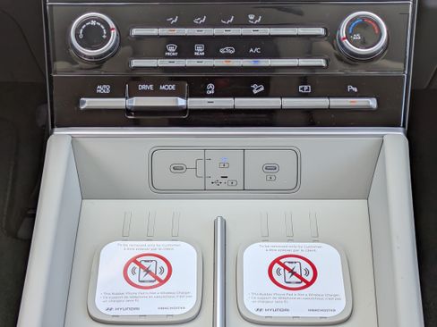 New 2027 Hyundai Santa Fe SE FWD image 17