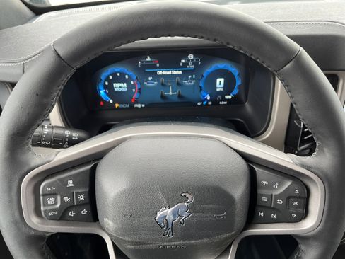 New 2026 Ford Bronco Outer Banks w/ Sasquatch Package image 24