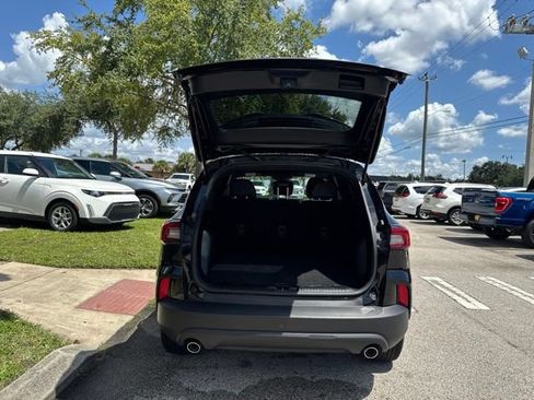 Used 2025 Ford Escape ST-Line FWD image 17