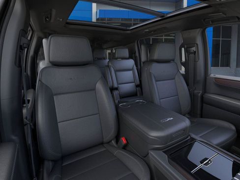 New 2026 GMC Yukon XL Denali w/ Denali Reserve Package AWD/4WD image 3