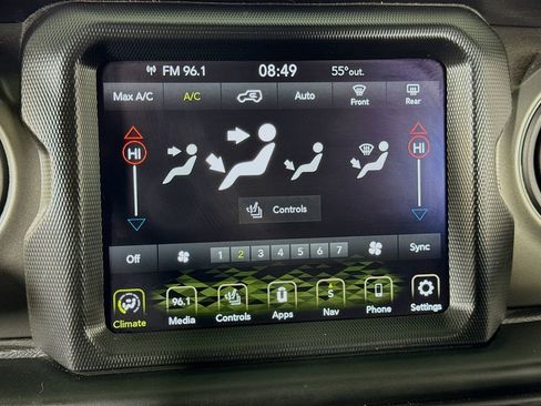 Used 2023 Jeep Wrangler Unlimited w/ Cold Weather Group AWD/4WD image 36