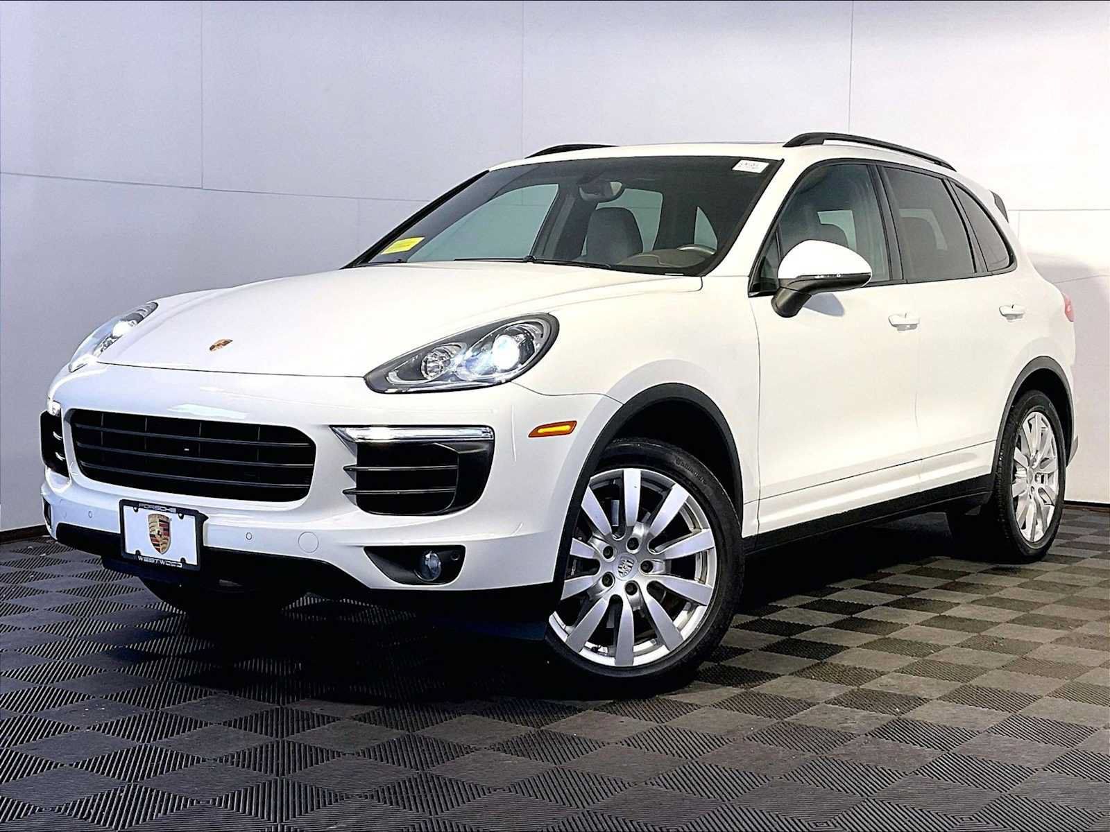 Certified 2016 Porsche Cayenne AWD/4WD image 1