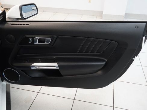 Used 2020 Ford Mustang Premium RWD image 22