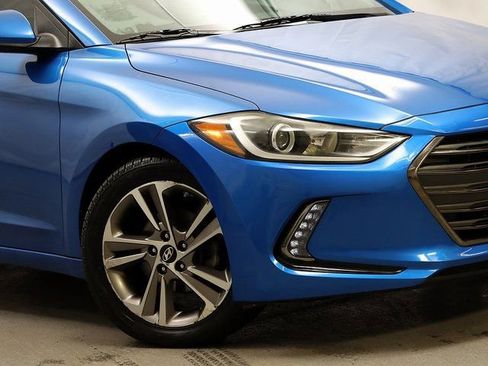 Used 2017 Hyundai Elantra Limited w/ Limited Ultimate Package 05 FWD image 3