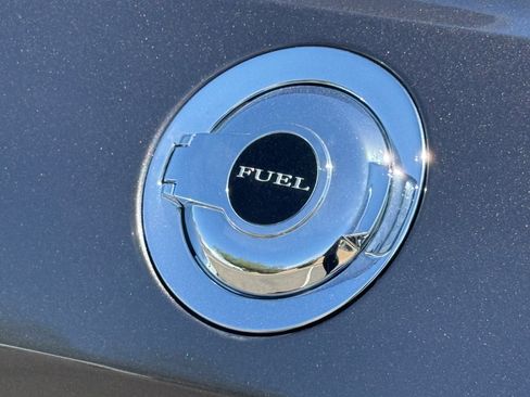 Used 2016 Dodge Challenger SXT RWD image 27