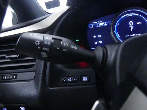 Used 2022 Lexus RX 450h F Sport image 17