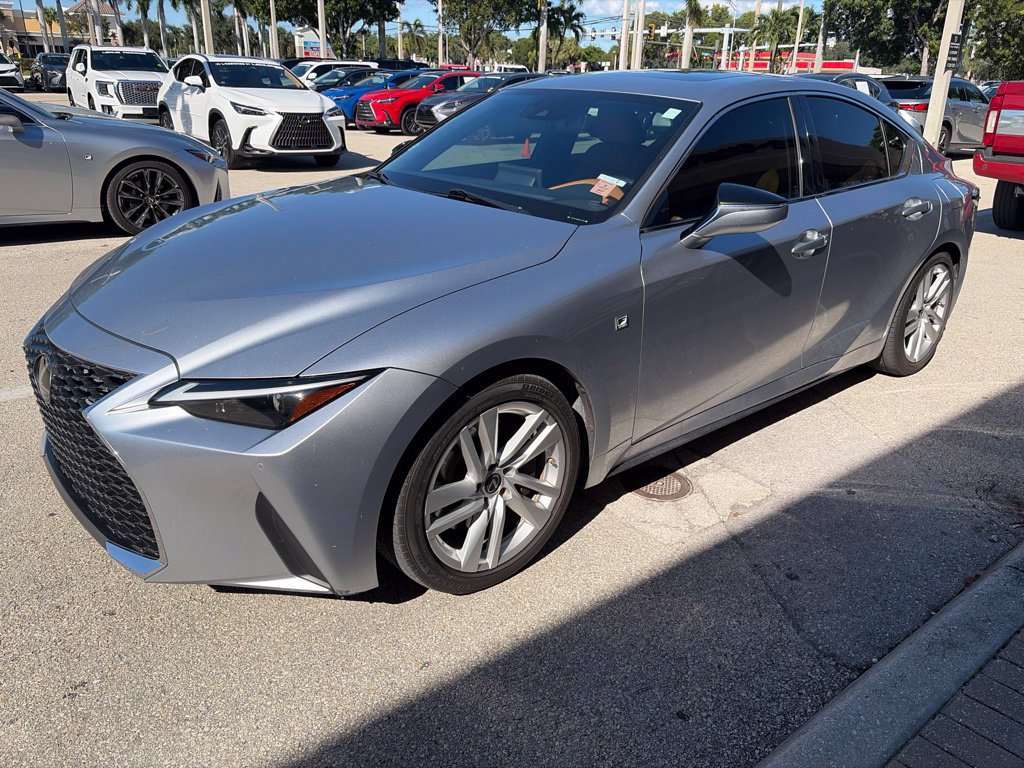 Certified 2021 Lexus IS 300 w/ Comfort Package RWD image 8