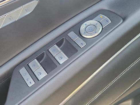 Used 2024 Genesis GV80 3.5T image 31