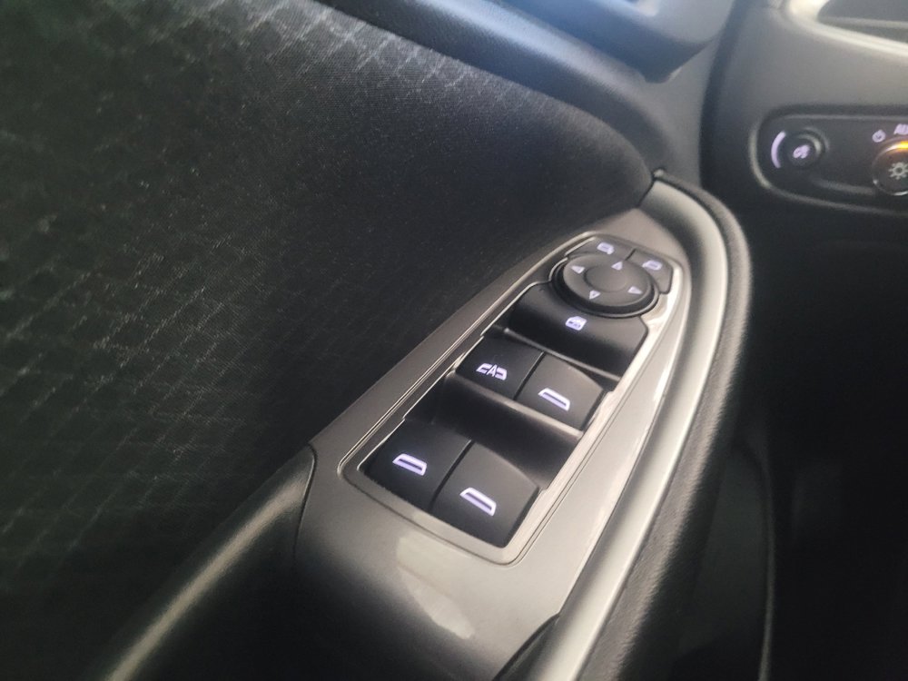 Used 2025 Chevrolet Malibu LT FWD image 27