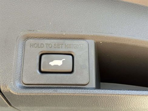 Certified 2025 Acura RDX SH-AWD w/ Advance Package image 33